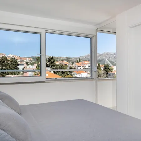 Tennis Dubrovnik, Free Parking, דוברובניק